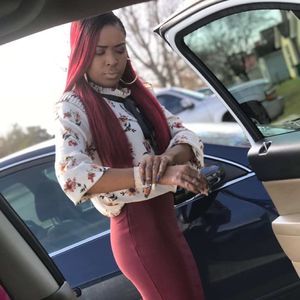 Meet your Posher, Candice